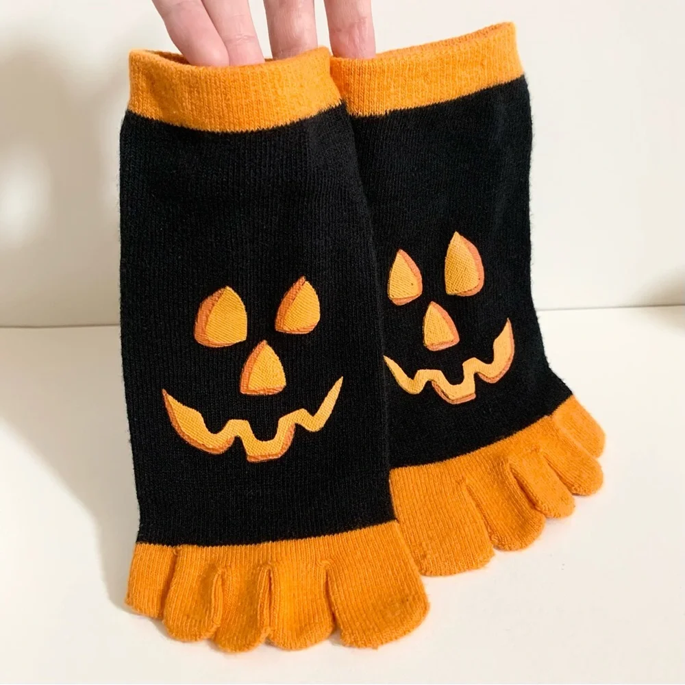 New Vintage Jack o’ lantern toe socks Halloween